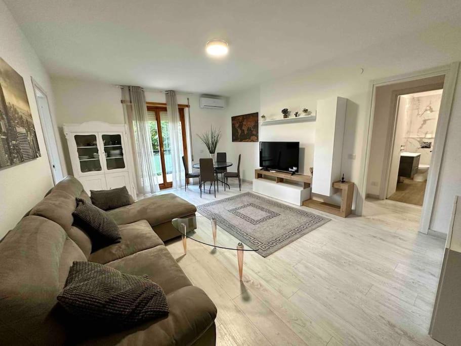 Apartment Luminoso Domus Eur Rom
